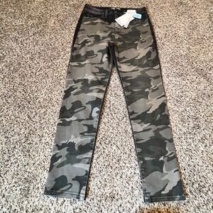 Random Acts of Kindness Women Super High Rise Camo Skinny Jean Sz 3 NWT J22457A